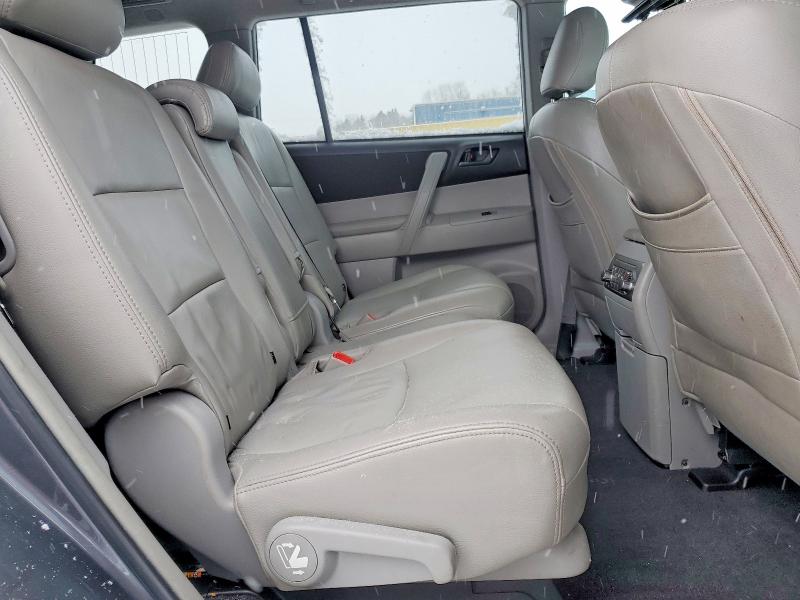 Photo 11 from auction – 2013 TOYOTA HIGHLANDER with VIN 5TDZA3EH9DS042769