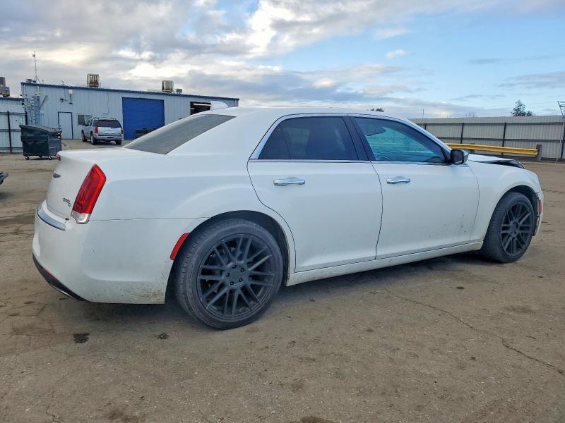 Photo 3 from auction – 2016 CHRYSLER 300C with VIN 2C3CCAEG1GH105821