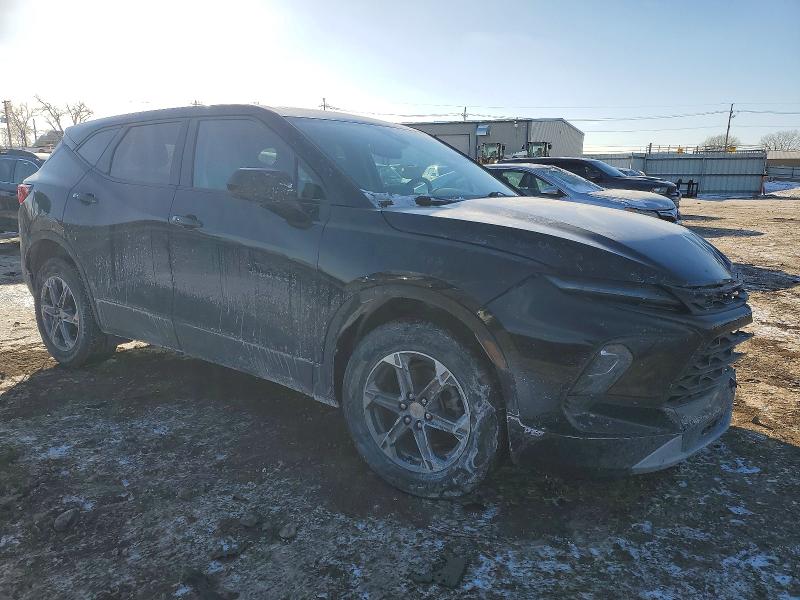 Photo 4 from auction – 2023 CHEVROLET BLAZER with VIN 3GNKBCR46PS223227