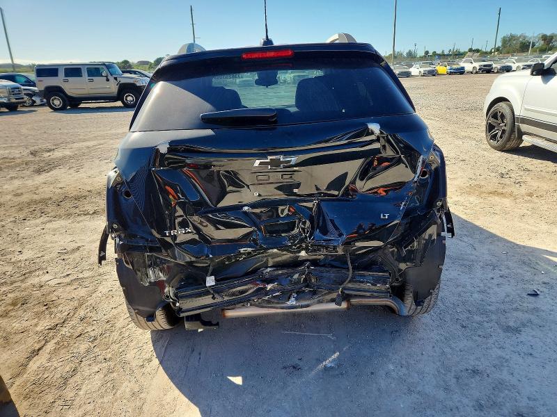Photo 6 from auction – 2020 CHEVROLET TRAX 1LT with VIN KL7CJLSB6LB352418