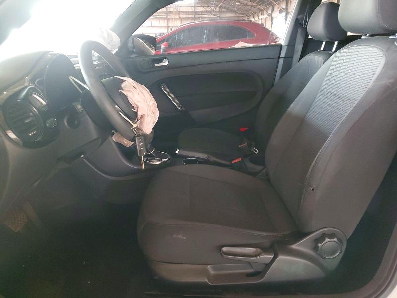 Photo 7 from auction – 2013 VOLKSWAGEN BEETLE with VIN 3VWFP7AT4DM621510