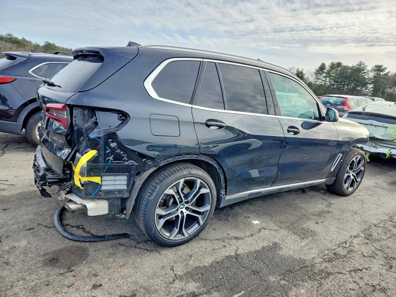 Photo 3 from auction – 2021 BMW X5 XDRIVE4 with VIN 5UXCR6C02M9E05913