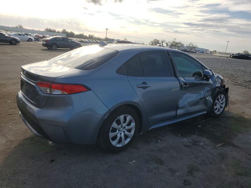 Photo 3 from auction – 2020 TOYOTA COROLLA LE with VIN 5YFEPRAE7LP113289