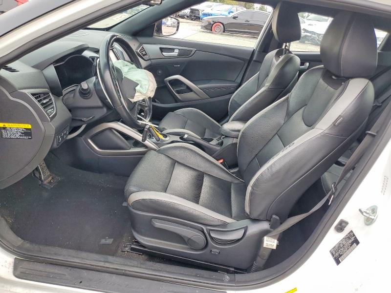 Foto 7 de la subasta – 2016 HYUNDAI VELOSTER con VIN KMHTC6AE3GU271036