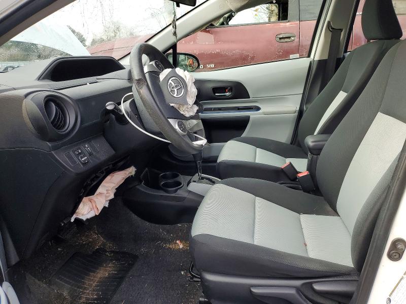 Photo 7 from auction – 2013 TOYOTA PRIUS C with VIN JTDKDTB33D1548709