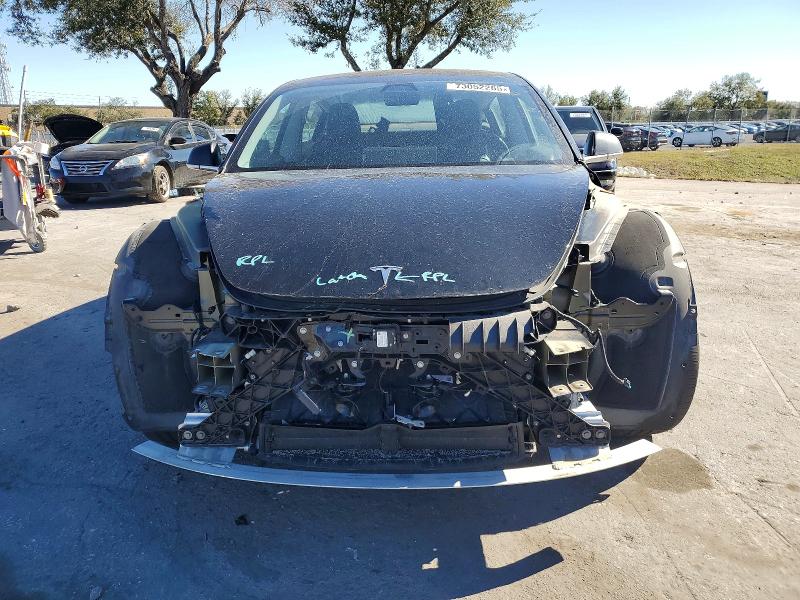 Photo 5 from auction – 2018 TESLA MODEL 3 with VIN 5YJ3E1EB5JF093972