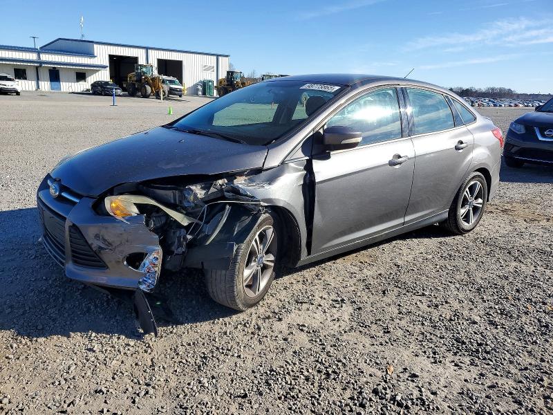 FORD FOCUS SE 2014 with VIN 1FADP3F22EL435072 - Photo from auction