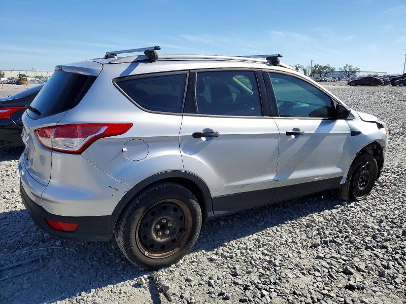 Foto 3 de la subasta – 2016 FORD ESCAPE S con VIN 1FMCU0F73GUB53203