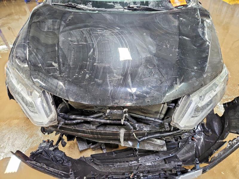 Photo 11 from auction – 2019 NISSAN ROGUE with VIN 5N1AT2MV7KC729512