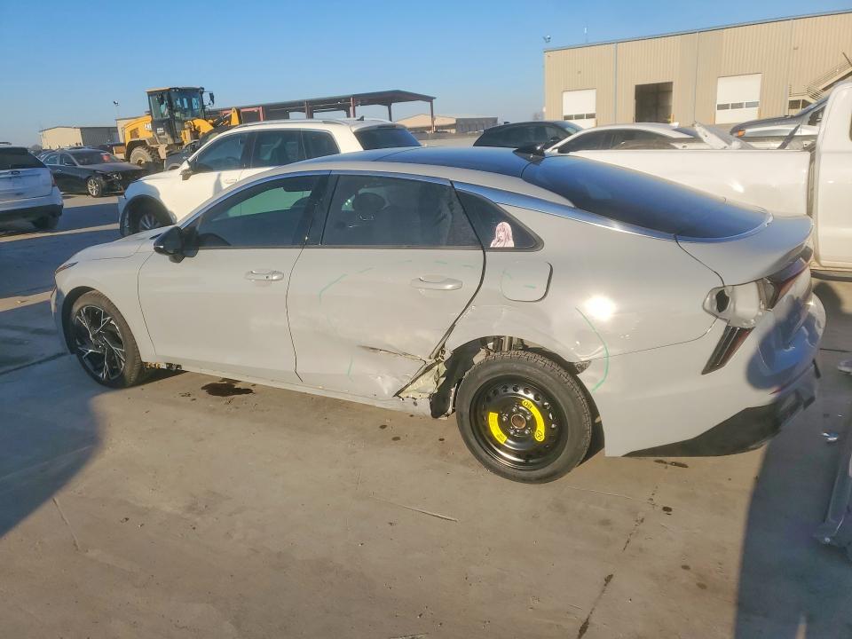Photo 2 from auction – 2025 KIA K5 with VIN KNAG64J72S5328636