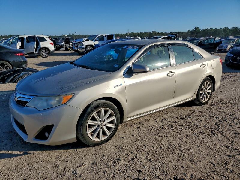Photo 1 from auction – 2014 TOYOTA CAMRY HYBR with VIN 4T1BD1FK2EU129493