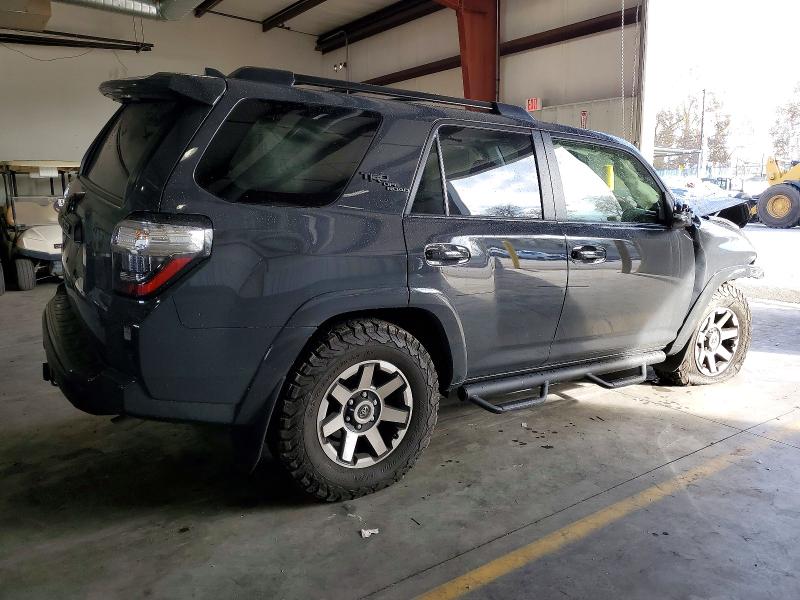Photo 3 from auction – 2024 TOYOTA 4RUNNER with VIN JTERU5JR7R6246331