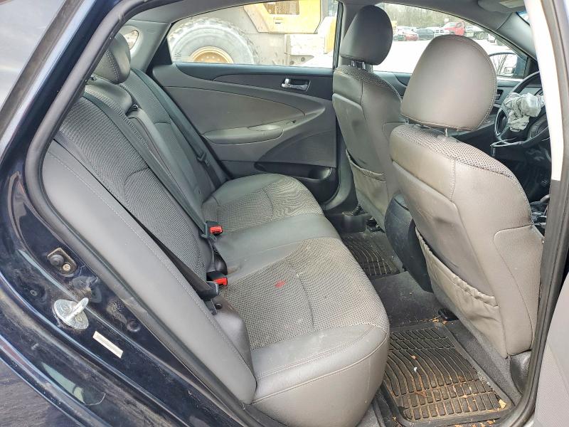Photo 10 from auction – 2011 HYUNDAI SONATA with VIN 5NPEC4AC2BH116691