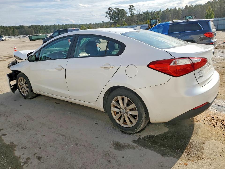 Photo 2 from auction – 2014 KIA FORTE LX with VIN KNAFX4A66E5217320