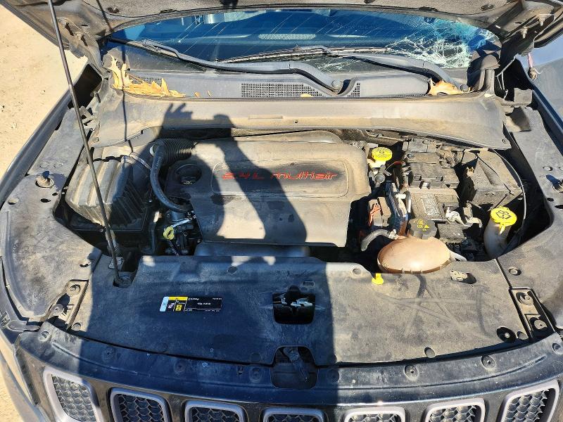 Photo 12 from auction – 2018 JEEP COMPASS TR with VIN 3C4NJDDB7JT130030
