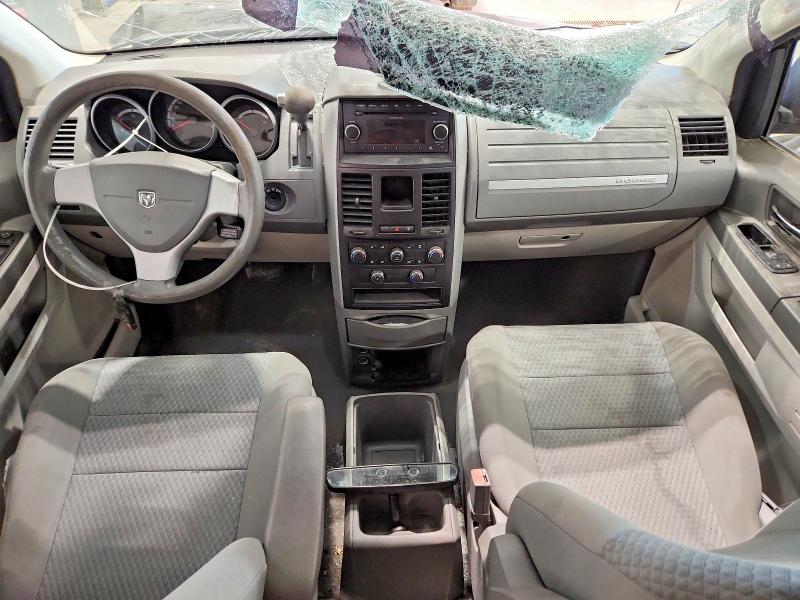 Photo 8 from auction – 2010 DODGE GRAND CARA with VIN 2D4RN4DE3AR335401