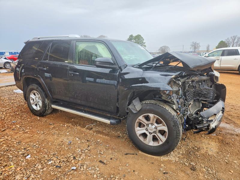 Photo 4 from auction – 2014 TOYOTA 4RUNNER SR with VIN JTEZU5JR1E5083773