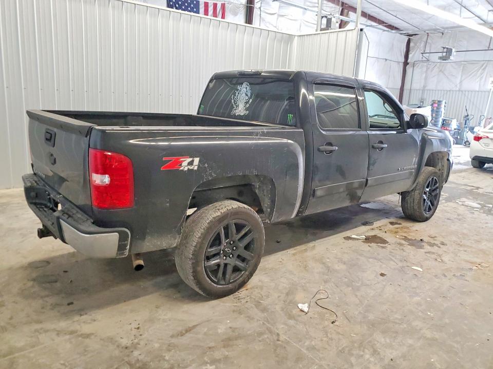 Photo 3 from auction – 2007 CHEVROLET SILVERADO with VIN 2GCEK13M371520745