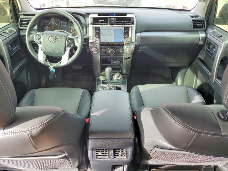 Photo 8 from auction – 2020 TOYOTA 4RUNNER SR with VIN JTEBU5JR3L5815318
