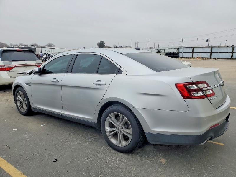 Photo 2 from auction – 2016 FORD TAURUS SEL with VIN 1FAHP2E87GG109524