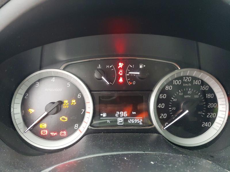 Photo 9 from auction – 2015 NISSAN SENTRA with VIN 3N1AB7AP5FL671231