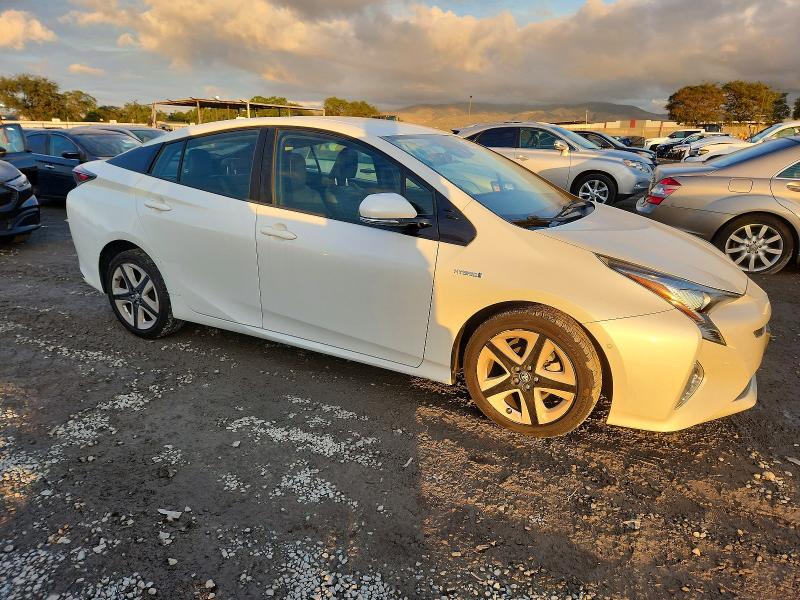 Photo 4 from auction – 2018 TOYOTA PRIUS with VIN JTDKARFUXJ3551007