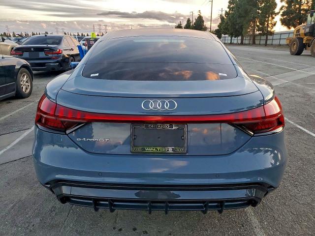 Foto 6 de la subasta – 2023 AUDI E-TRON GT con VIN WAUDJBFW9P7006481