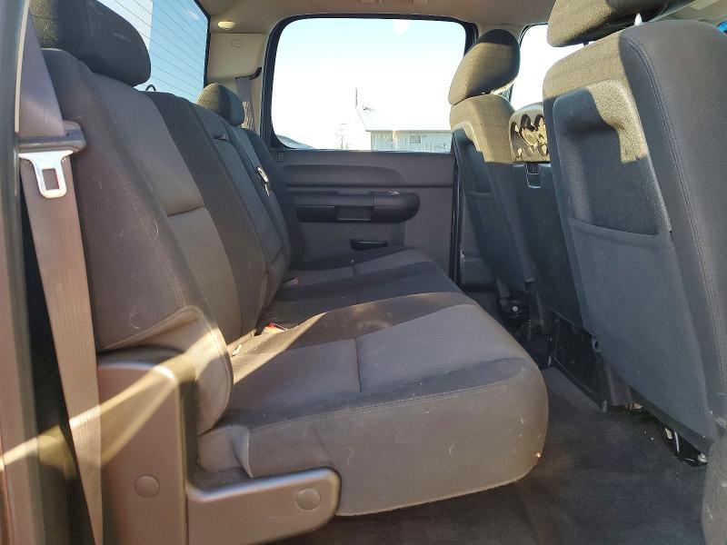 Photo 10 from auction – 2013 GMC SIERRA K25 with VIN 1GT120EG7DF208674