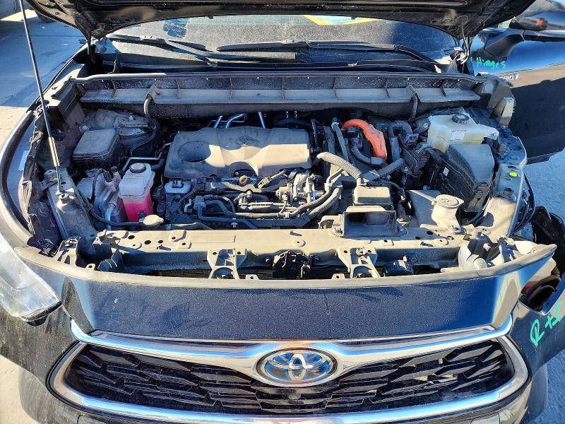 Photo 12 from auction – 2021 TOYOTA HIGHLANDER with VIN 5TDEBRCH3MS070049
