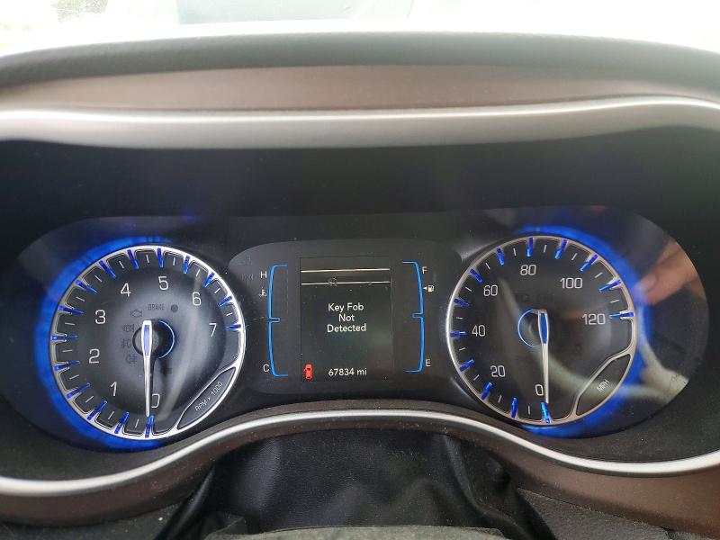 Photo 9 from auction – 2017 CHRYSLER PACIFICA with VIN 2C4RC1BG3HR823859