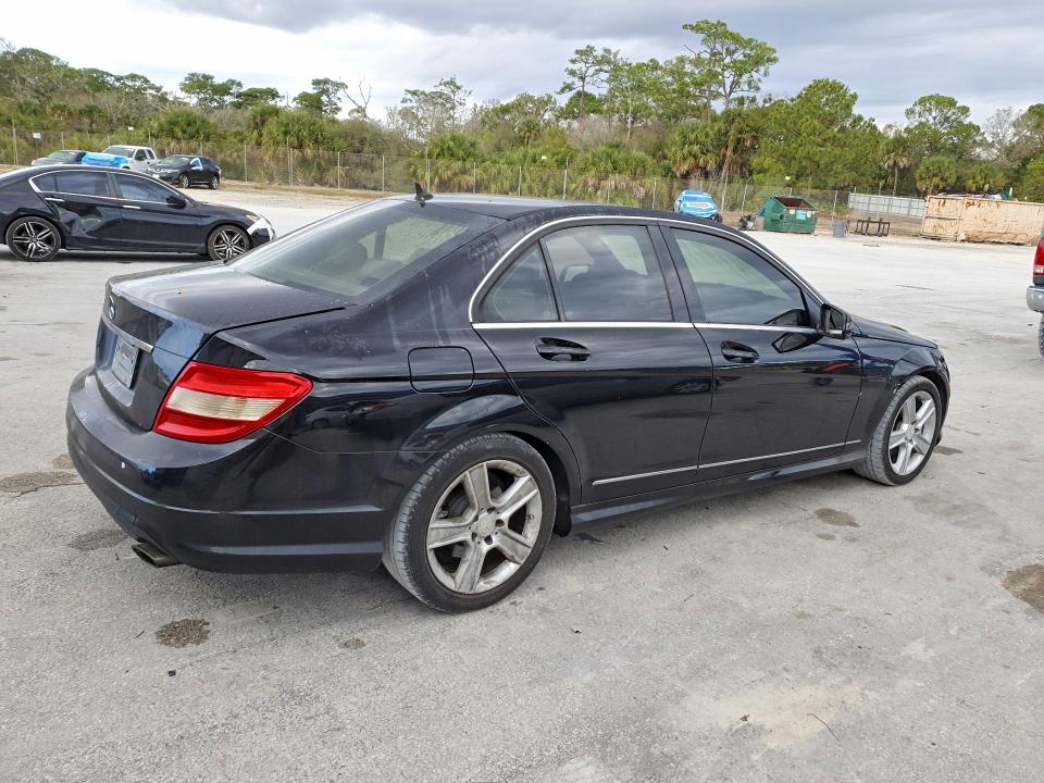 Photo 3 from auction – 2011 MERCEDES-BENZ C with VIN WDDGF5EB4BR160729