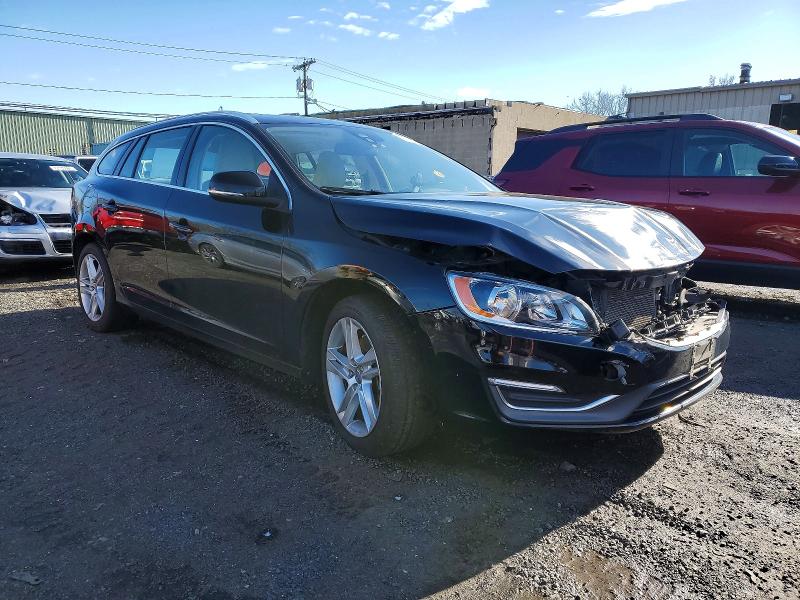 Photo 4 from auction – 2015 VOLVO V60 PREMIE with VIN YV126MEB2F1190745