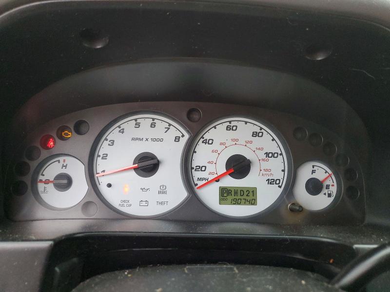 Photo 9 from auction – 2002 FORD ESCAPE XLT with VIN 1FMYU03102KD68564