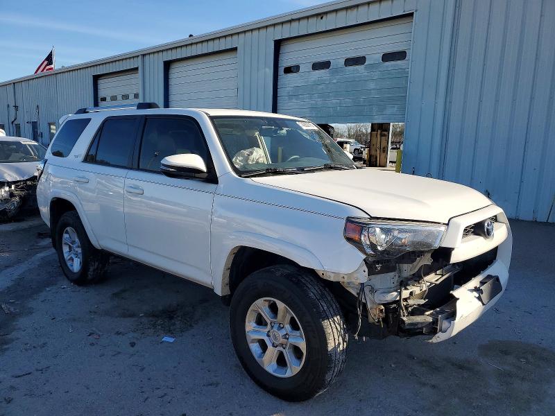 Photo 4 from auction – 2019 TOYOTA 4RUNNER SR with VIN JTEZU5JR6K5198624