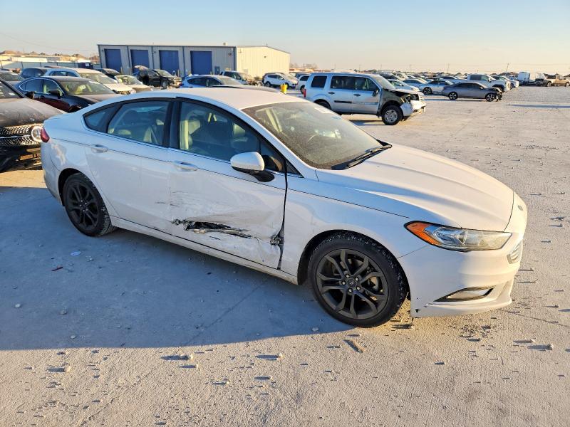 Photo 4 from auction – 2018 FORD FUSION with VIN 3FA6P0HD4JR210895
