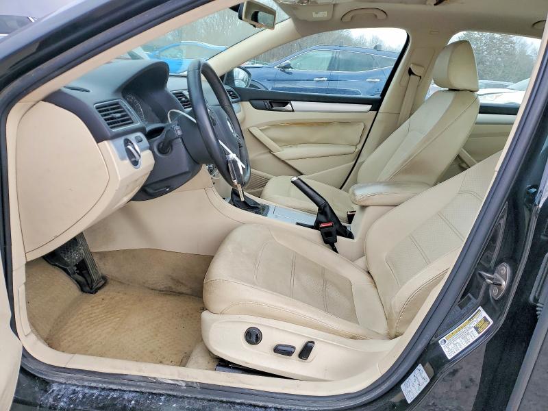 Photo 7 from auction – 2012 VOLKSWAGEN PASSAT SE with VIN 1VWBP7A39CC004392