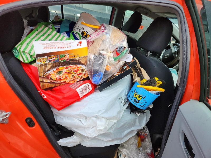 Photo 10 from auction – 2012 TOYOTA PRIUS C with VIN JTDKDTB38C1000624