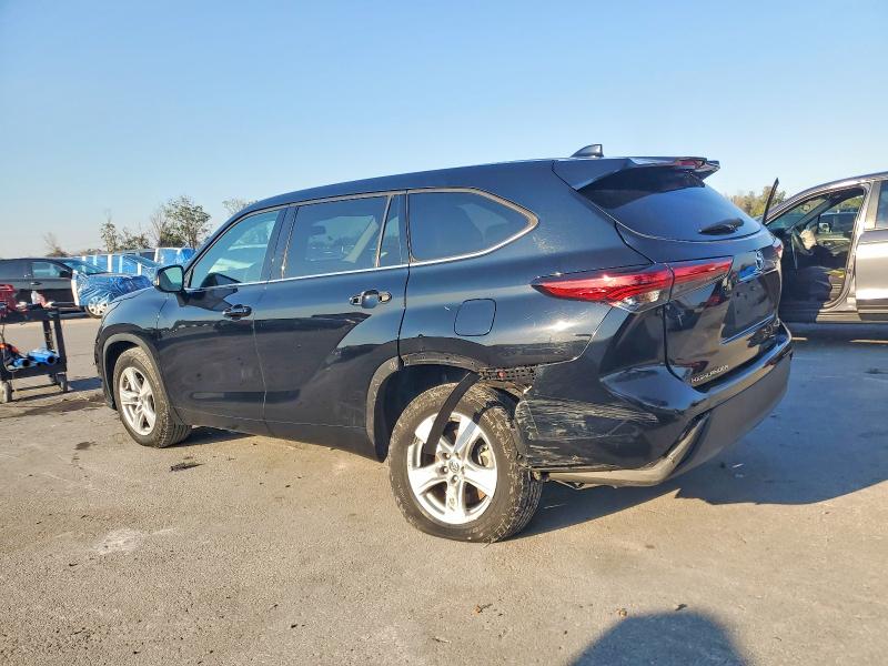 Photo 2 from auction – 2021 TOYOTA HIGHLANDER with VIN 5TDCZRAH8MS517786
