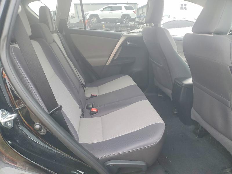 Photo 10 from auction – 2015 TOYOTA RAV4 XLE with VIN 2T3RFREV1FW295306