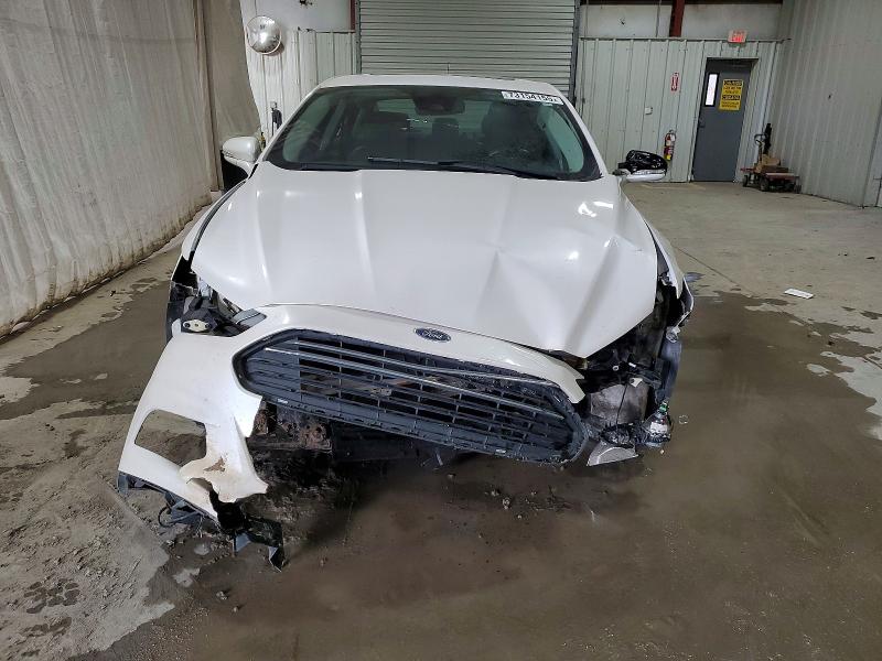 Photo 5 from auction – 2016 FORD FUSION TIT with VIN 3FA6P0K94GR249192