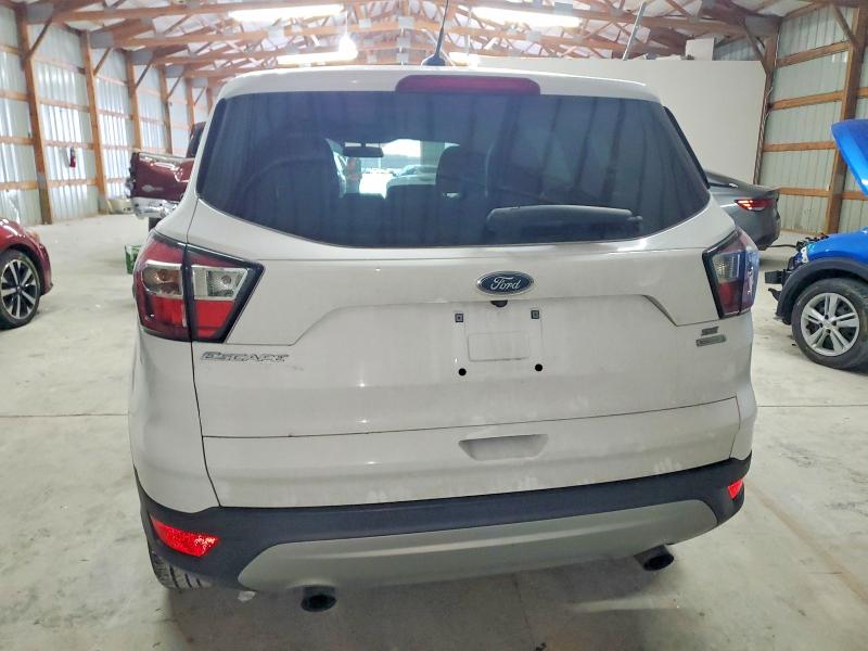 Photo 6 from auction – 2017 FORD ESCAPE with VIN 1FMCU0GDXHUB60039