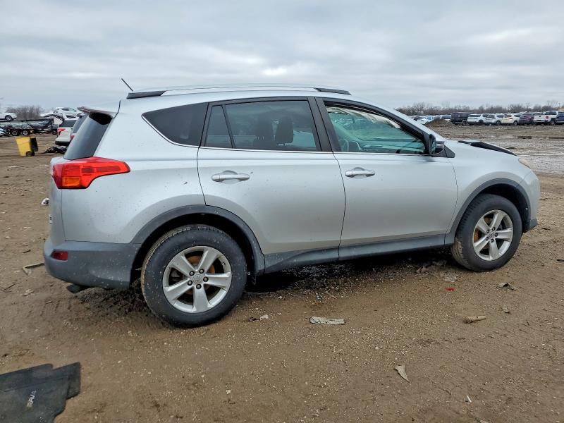 Photo 3 from auction – 2013 TOYOTA RAV4 XLE with VIN 2T3RFREV3DW093886