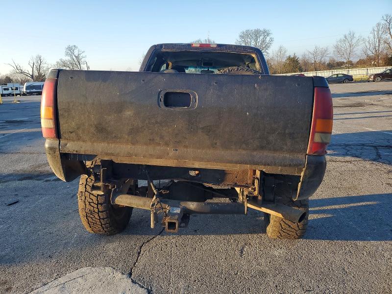 Photo 6 from auction – 2004 CHEVROLET SILVERADO with VIN 1GCHK29U34E134637