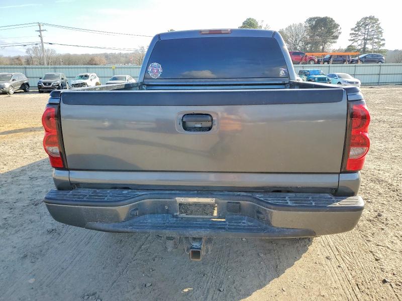 Photo 6 from auction – 2006 GMC NEW SIERRA with VIN 2GTEK13T161133391