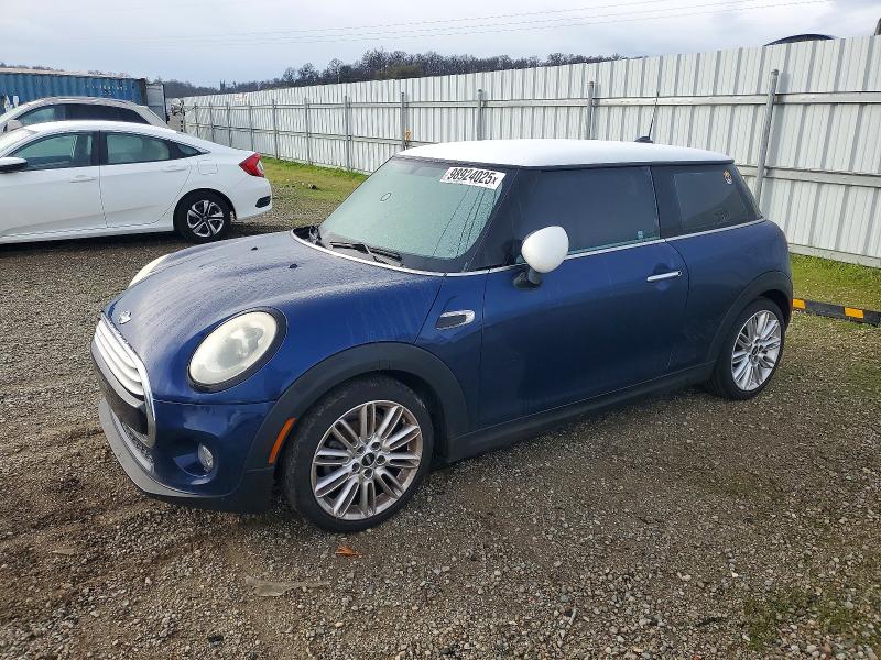 MINI COOPER 2014 with VIN WMWXM5C51ET731126 - Photo from auction