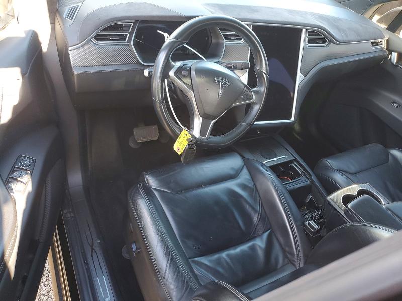 Photo 8 from auction – 2017 TESLA MODEL X with VIN 5YJXCDE22HF049768