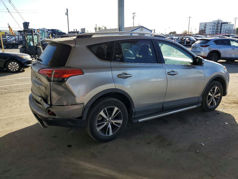 Photo 3 from auction – 2016 TOYOTA RAV4 with VIN 2T3WFREV0GW236915