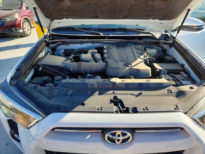 Photo 12 from auction – 2021 TOYOTA 4RUNNER SR with VIN JTERU5JR4M5838140