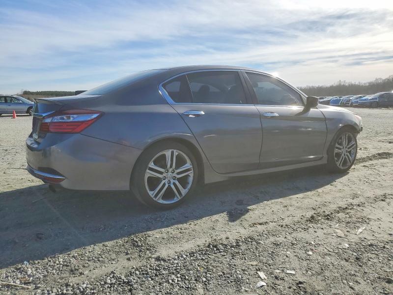Photo 3 from auction – 2017 HONDA ACCORD SPO with VIN 1HGCR2F59HA173024