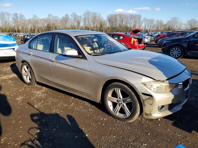 Photo 4 from auction – 2013 BMW 328 with VIN WBA3B3C56DF540002